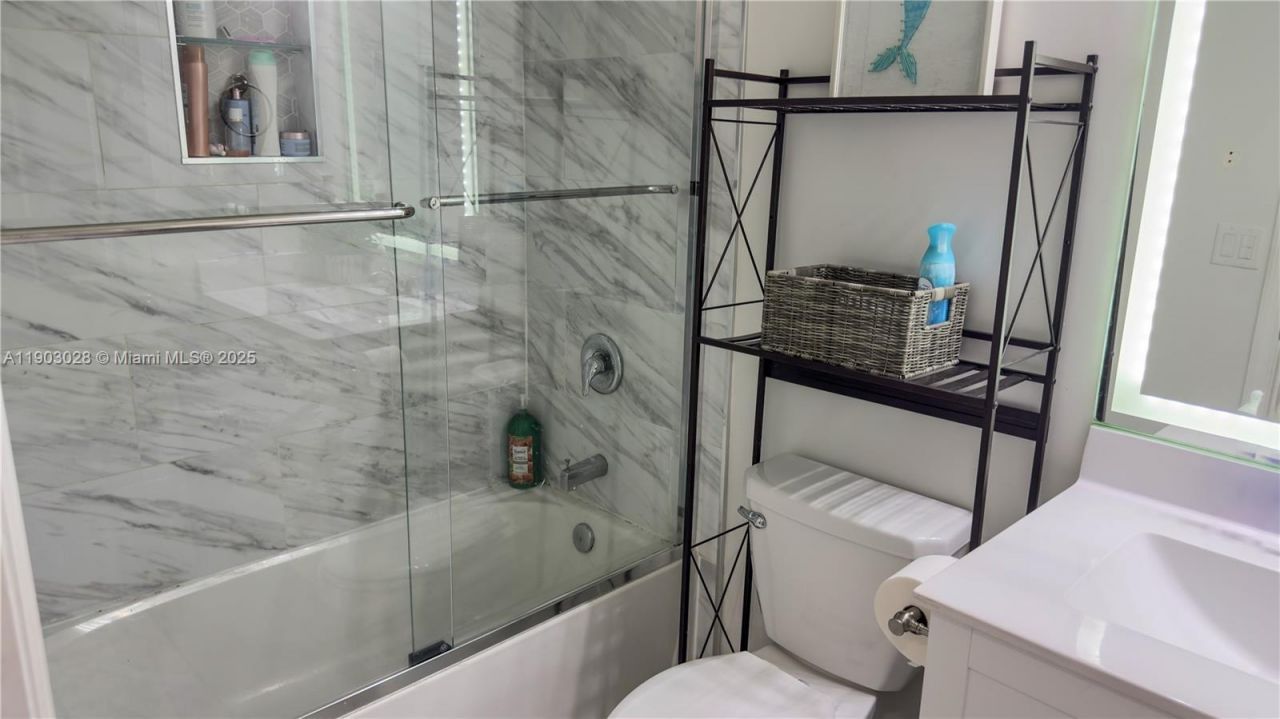 3318 W 106th Ter, Hialeah, FL 33018 Photo