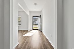 733 Lambeth Ln. photo 4