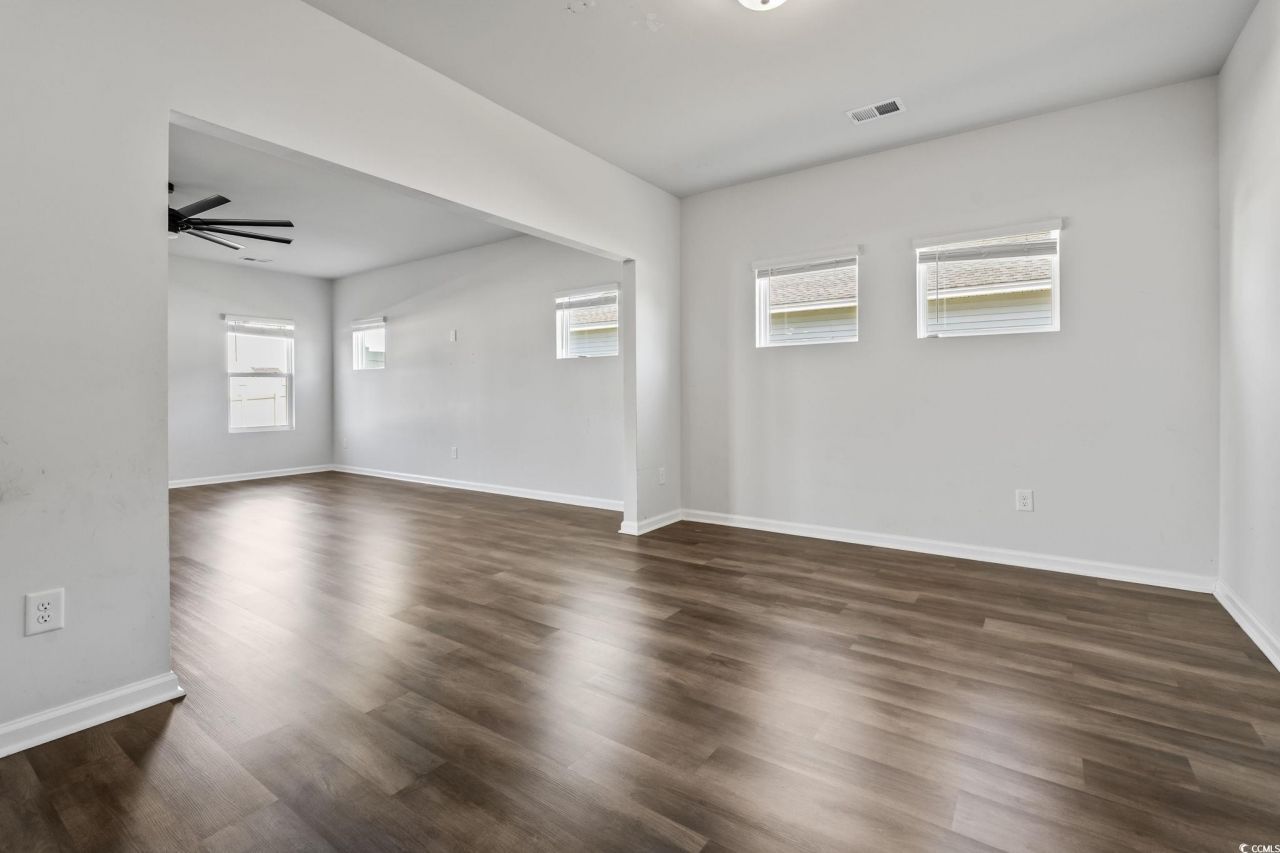 733 Lambeth Ln. Photo 5