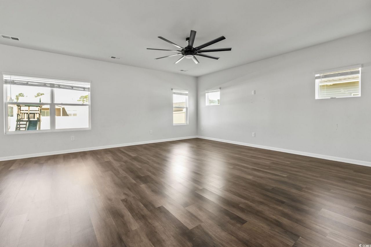 733 Lambeth Ln. Photo 8