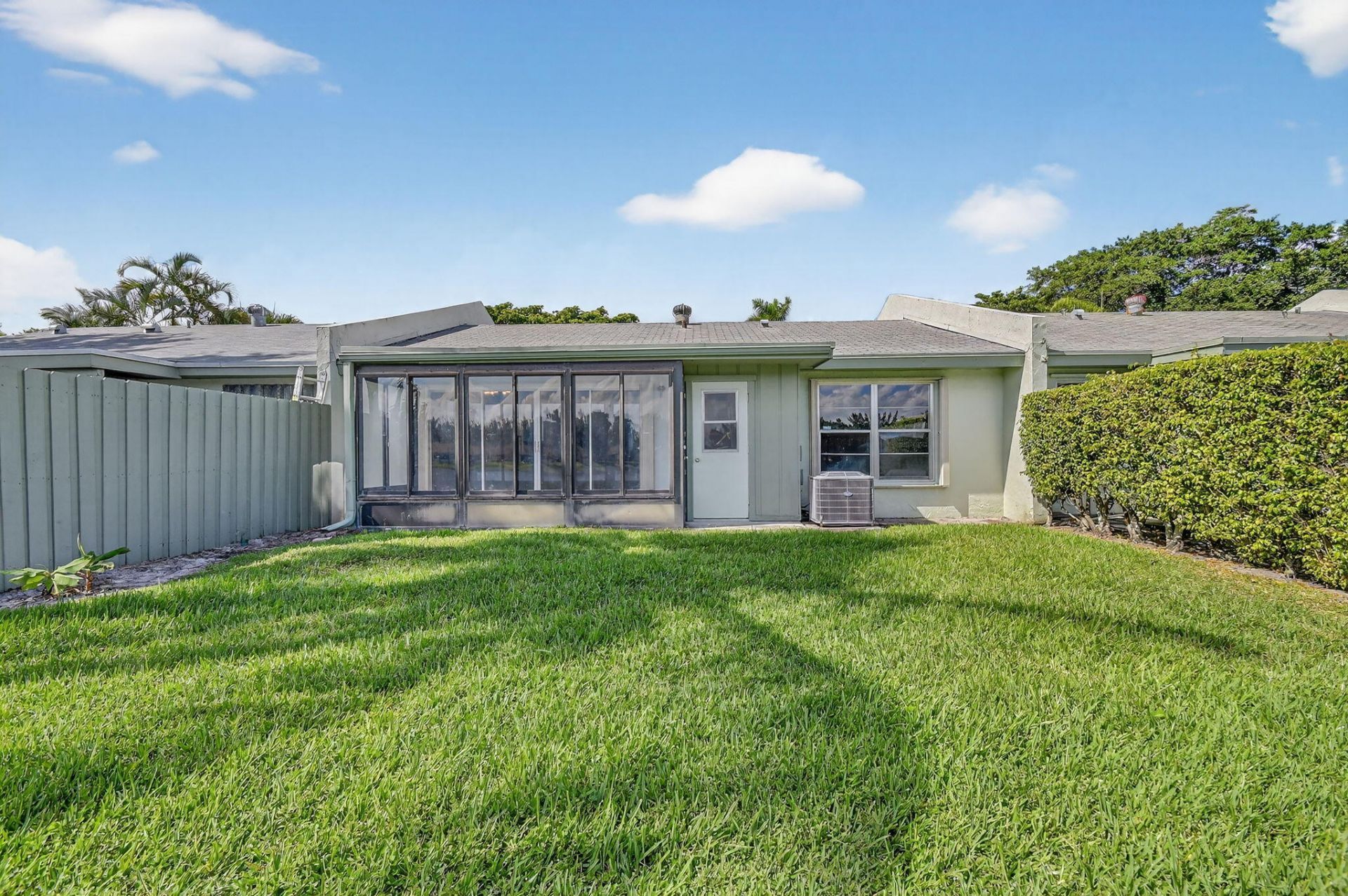 20 Camden Lane, Boynton Beach, FL 33426 Photo