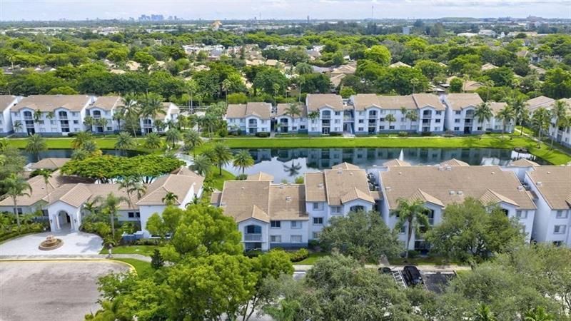 2640 S University Drive, Unit 129, Davie, FL 33328 Photo