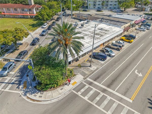 12985 W Dixie Hwy, North Miami, FL 33161