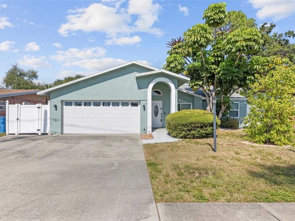 6527 40TH AVENUE N, ST PETERSBURG, FL 33709