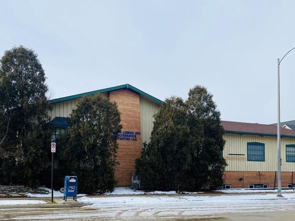 10045 W Lisbon AVENUE, Wauwatosa, WI 53222