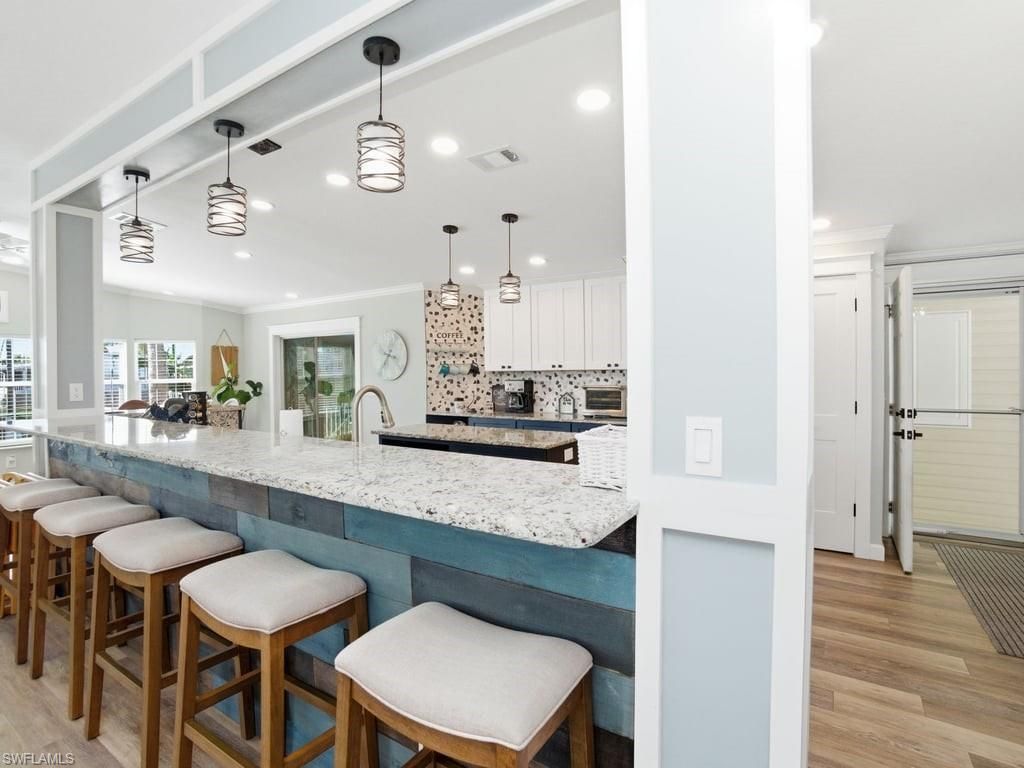 17550 Canal Cove Ct, Fort Myers Beach, FL 33931 Photo