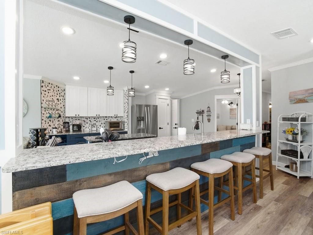 17550 Canal Cove Ct, Fort Myers Beach, FL 33931 Photo