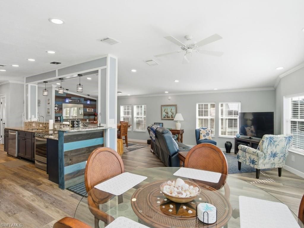 17550 Canal Cove Ct, Fort Myers Beach, FL 33931 Photo