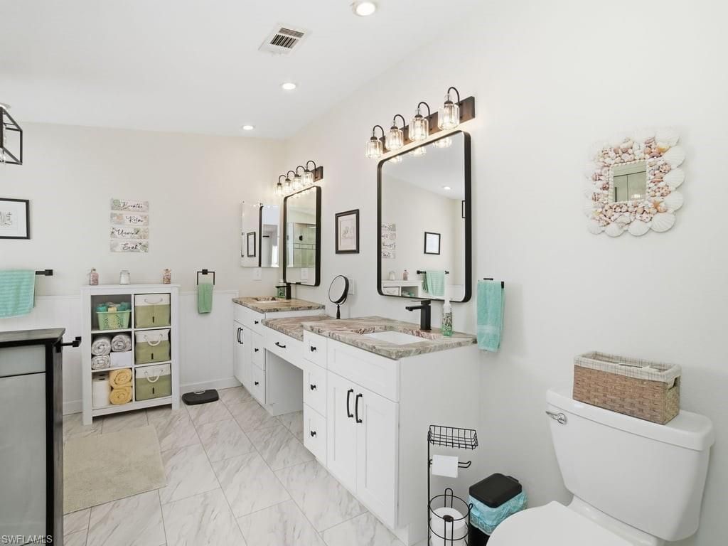 17550 Canal Cove Ct, Fort Myers Beach, FL 33931 Photo