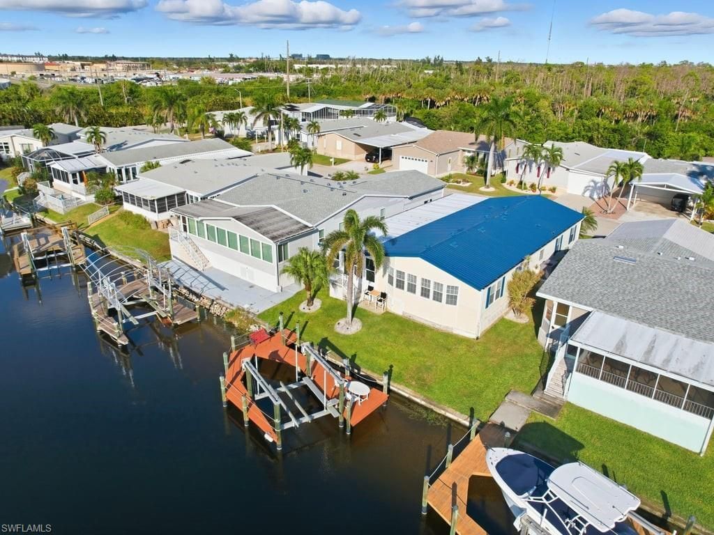 17550 Canal Cove Ct, Fort Myers Beach, FL 33931 Photo