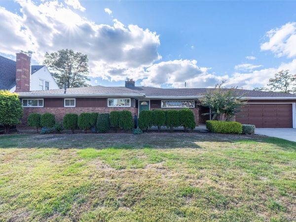 2860 Lenox Road, Oceanside, NY 11572