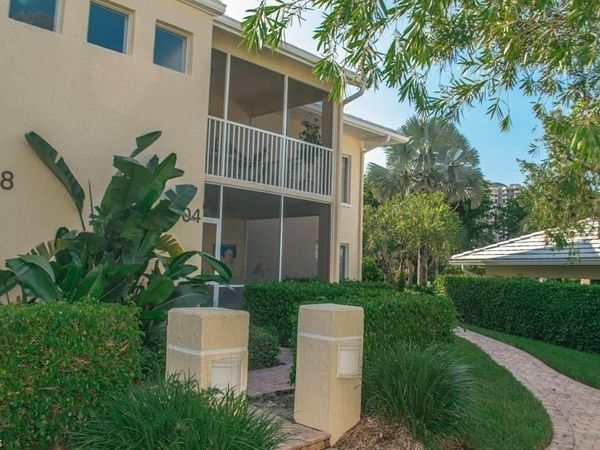 5817 Glencove DR, Unit 404, NAPLES, FL 34108