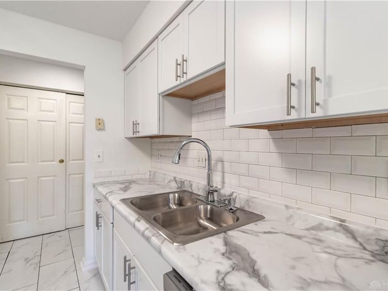 2200 Augusta Boulevard, Unit 122, Fairfield, OH 45240 Photo 3