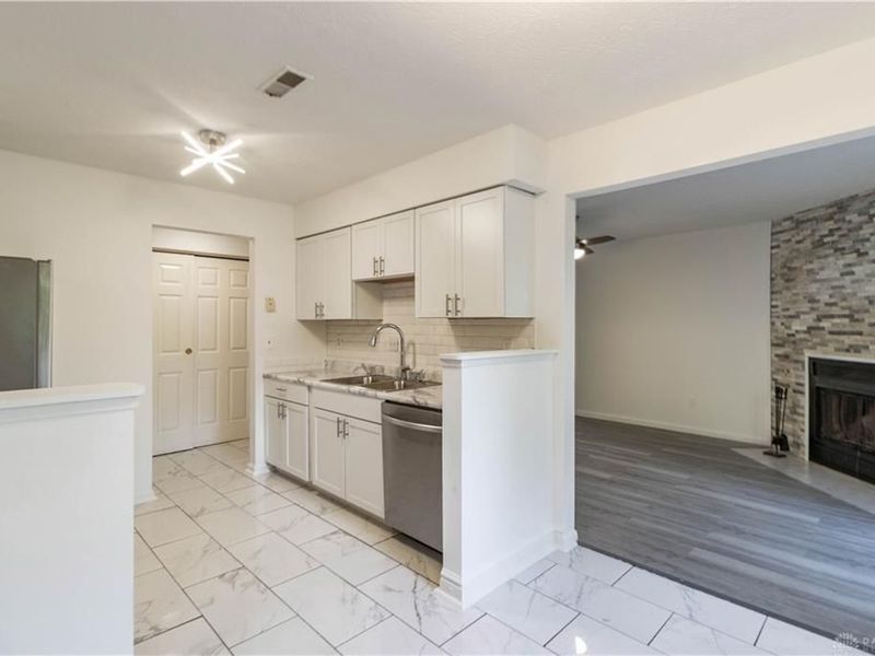 2200 Augusta Boulevard, Unit 122, Fairfield, OH 45240 Photo 5