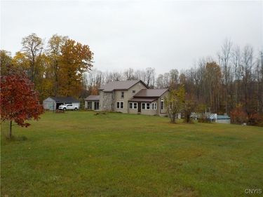 12095 Broadway Road, Cato, NY 13033