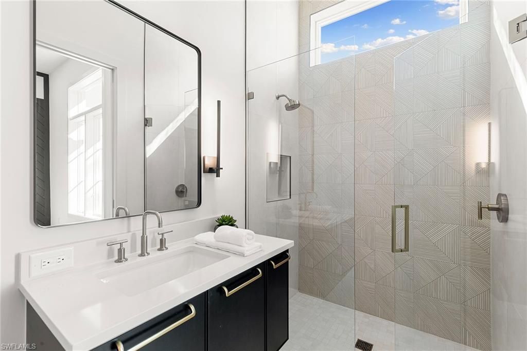 2337 Anthony Ct, Naples, FL 34109 Photo