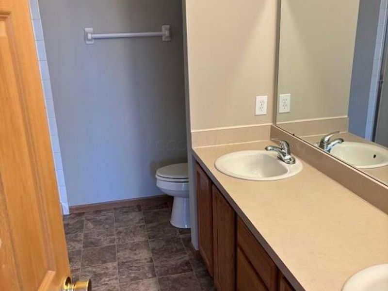 5396 Nottinghamshire Lane, Westerville, OH 43082 Photo 4