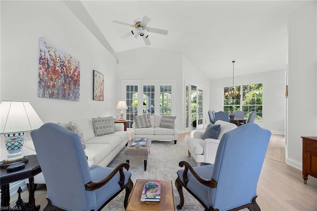 265 Colonade Cir, Unit 2703, Naples, FL 34103 Photo