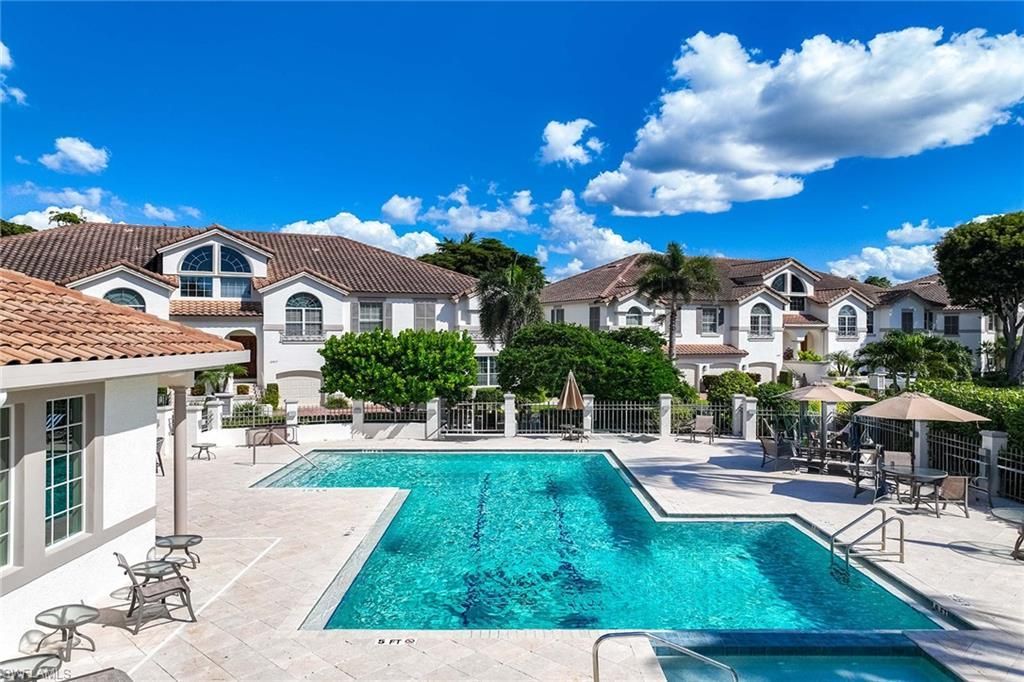 265 Colonade Cir, Unit 2703, Naples, FL 34103 Photo