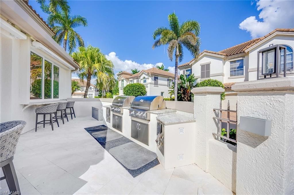 265 Colonade Cir, Unit 2703, Naples, FL 34103 Photo