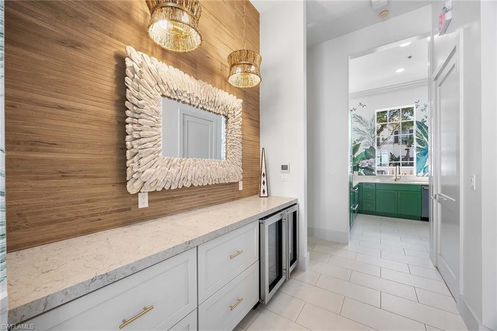 265 Colonade Cir, Unit 2703, Naples, FL 34103 Photo