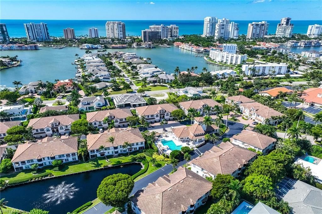 265 Colonade Cir, Unit 2703, Naples, FL 34103 Photo