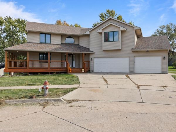 804 Marshall Court N, Prairie City, IA 50228