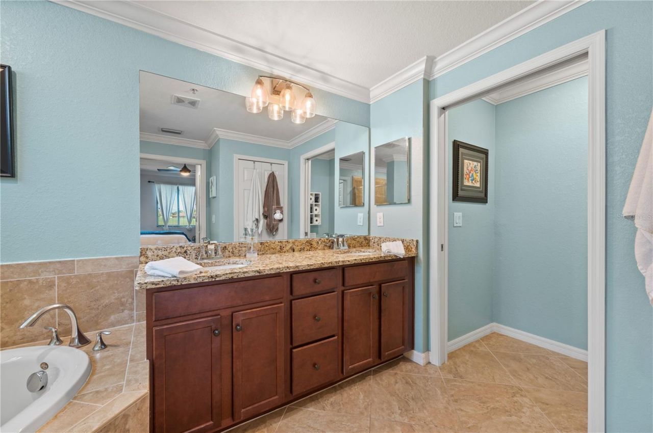 5517 Palmer Circle, Unit 106, Bradenton, FL 34211 Photo