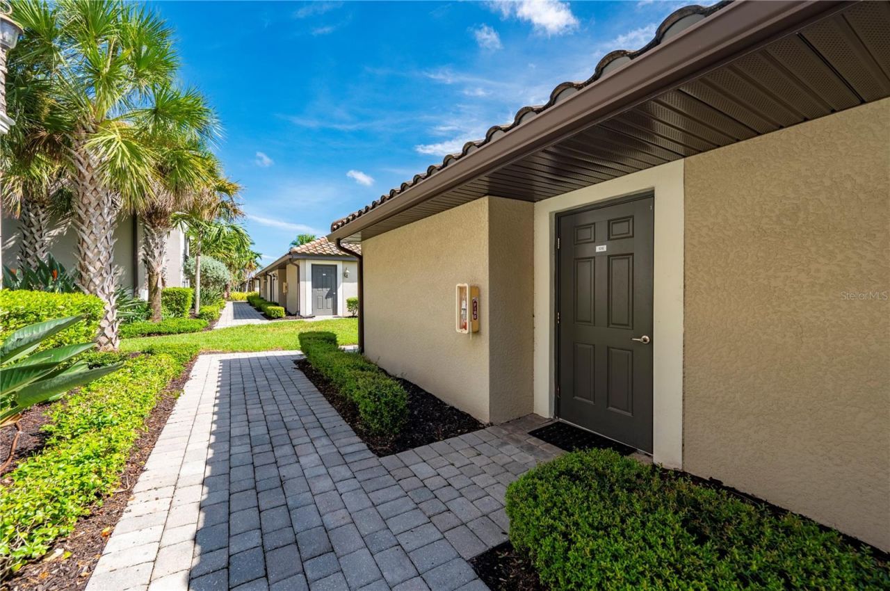 5517 Palmer Circle, Unit 106, Bradenton, FL 34211 Photo