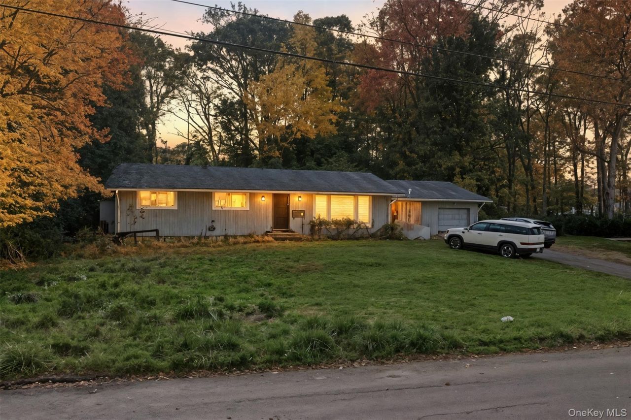 20 Amsterdam Avenue, Monsey, NY 10952 Main Photo