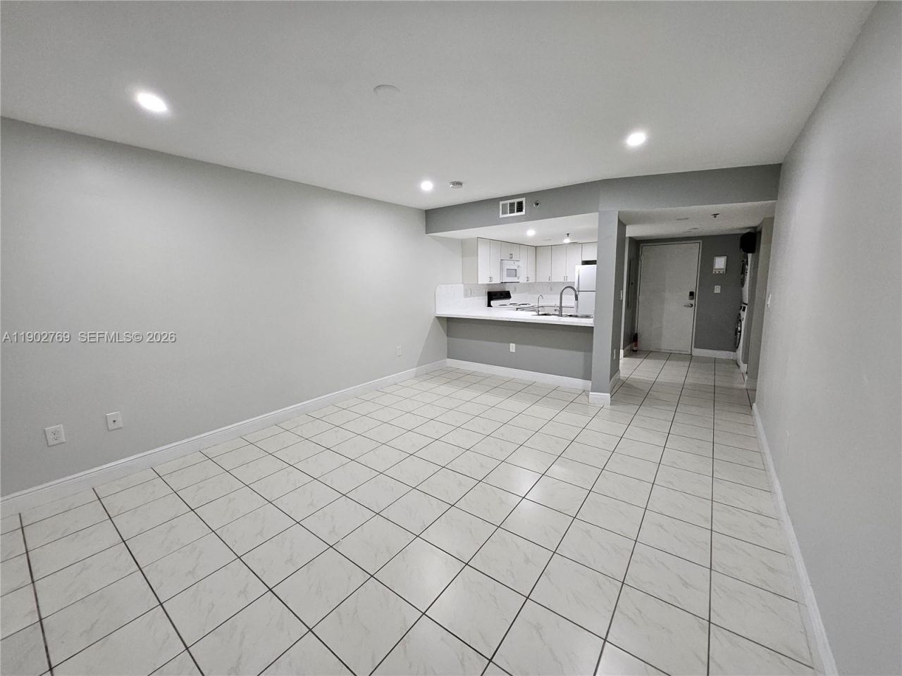 55 E 4th St, Unit 302, Hialeah, FL 33010 Photo