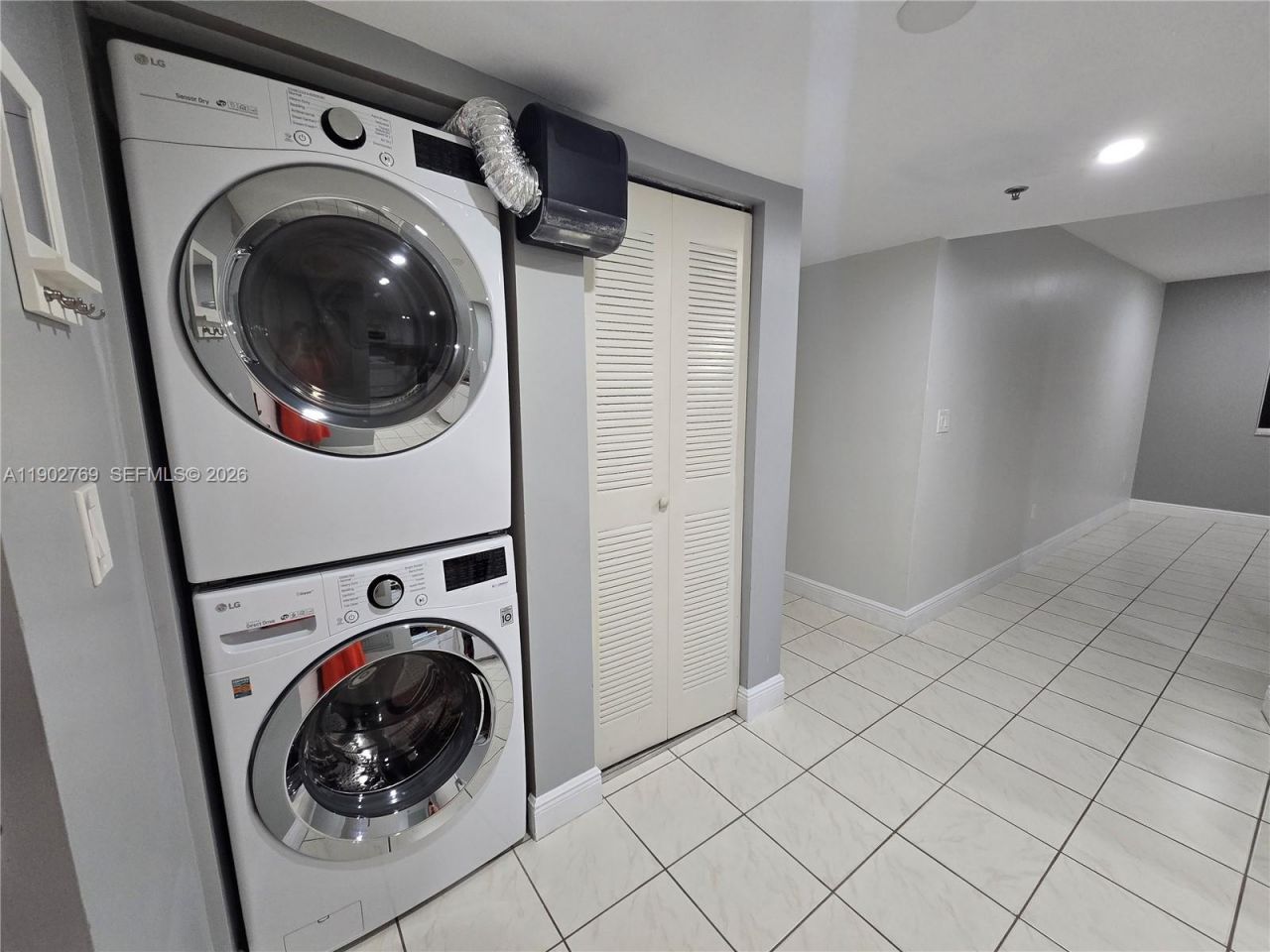55 E 4th St, Unit 302, Hialeah, FL 33010 Photo