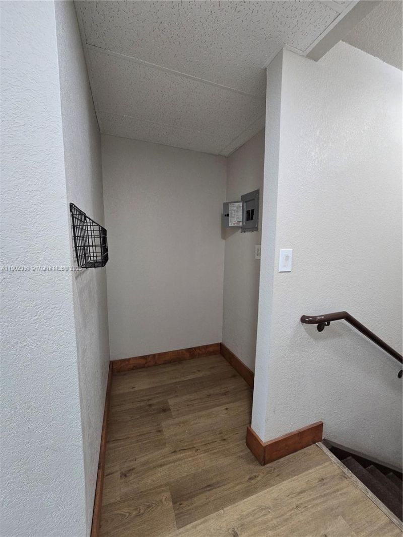 3580 NW 32nd St, Miami, FL 33142 Photo