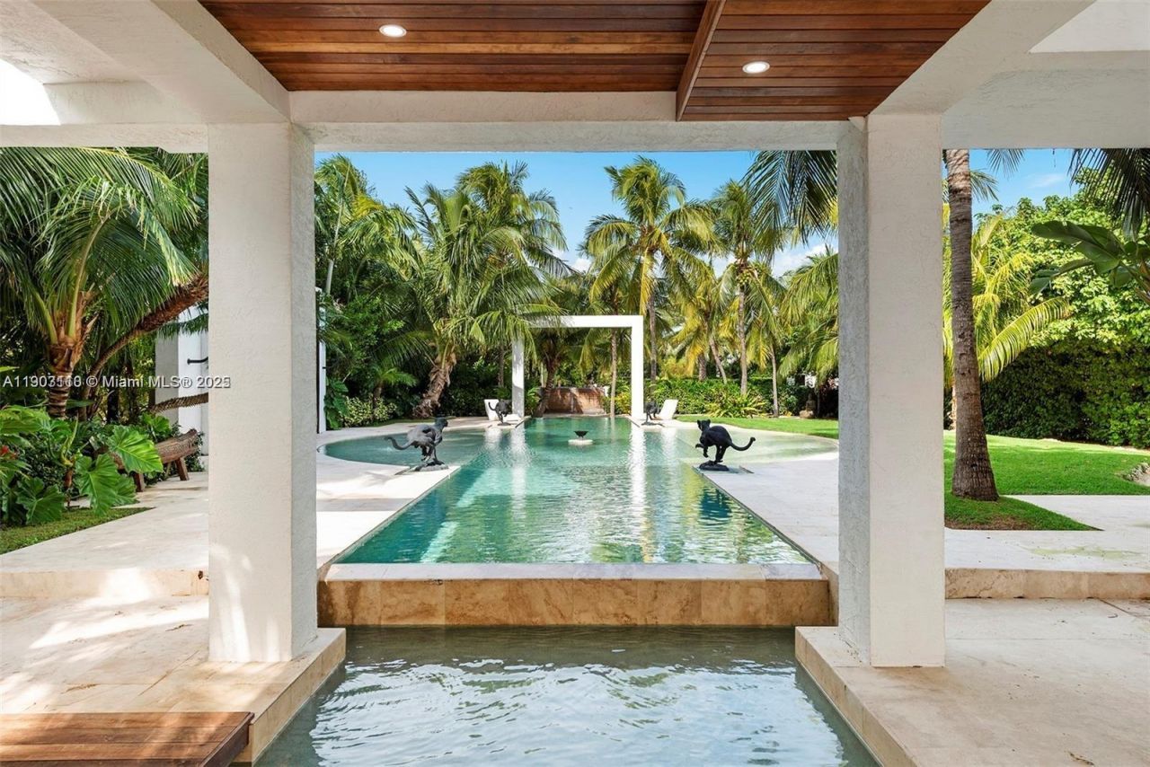 60 Ocean Front Dr, Key Largo, FL 33037 Photo