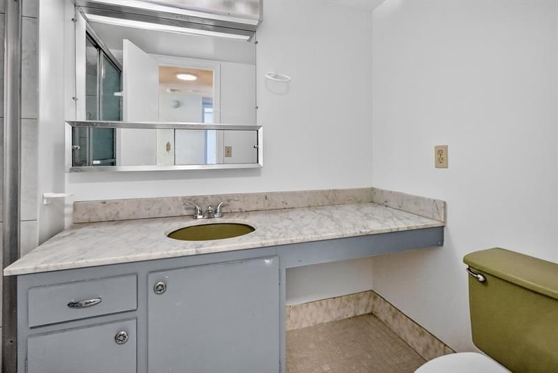 2750 NE 183rd Street, Unit 911, Aventura, FL 33160 Photo