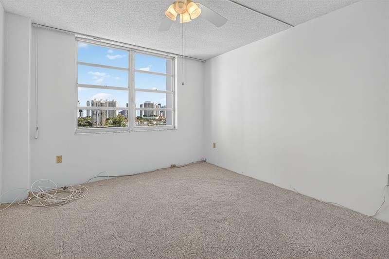 2750 NE 183rd Street, Unit 911, Aventura, FL 33160 Photo