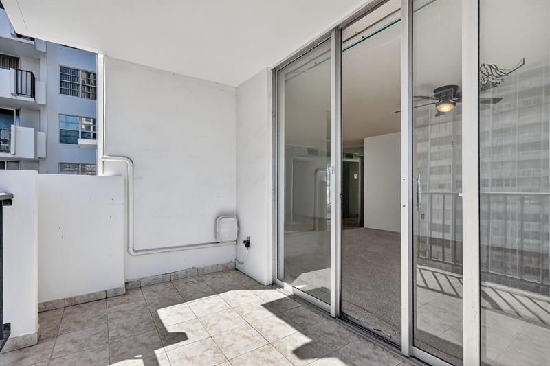 2750 NE 183rd Street, Unit 911, Aventura, FL 33160 Photo