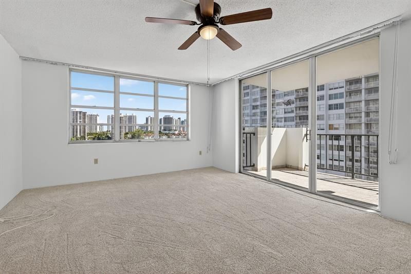 2750 NE 183rd Street, Unit 911, Aventura, FL 33160 Photo