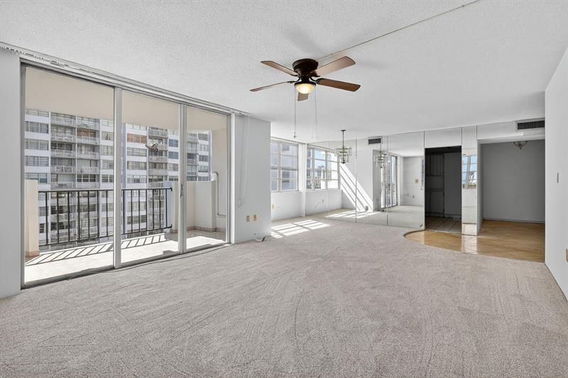 2750 NE 183rd Street, Unit 911, Aventura, FL 33160 Photo