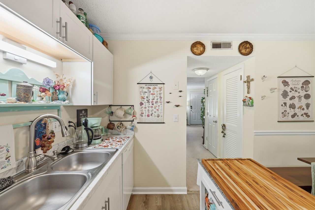 1810 Mepkin Road Photo 7