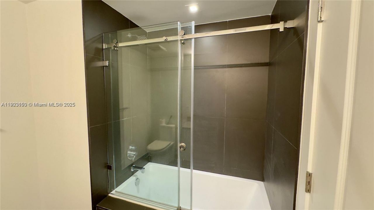 1600 NE 1st Ave, Unit 1611, Miami, FL 33132 Photo