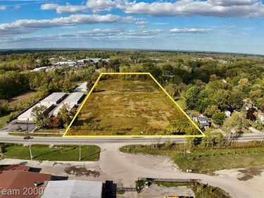 28176 Ecorse Road, Romulus, MI 48174