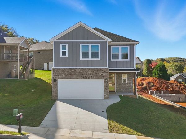 1809 Top Sail Court, Kingsport, TN 37664