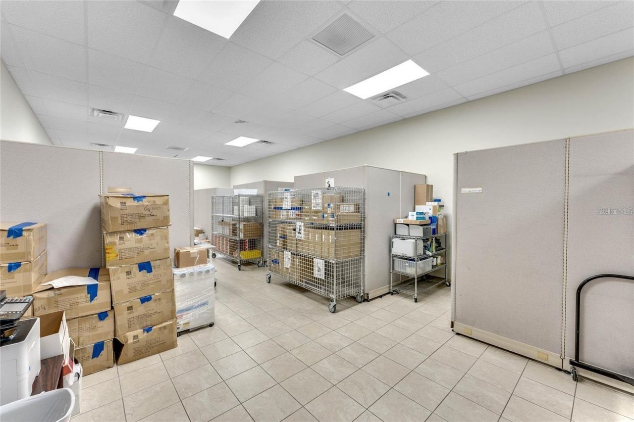 2461 Orlando Central Parkway, Orlando, FL 32809 Photo