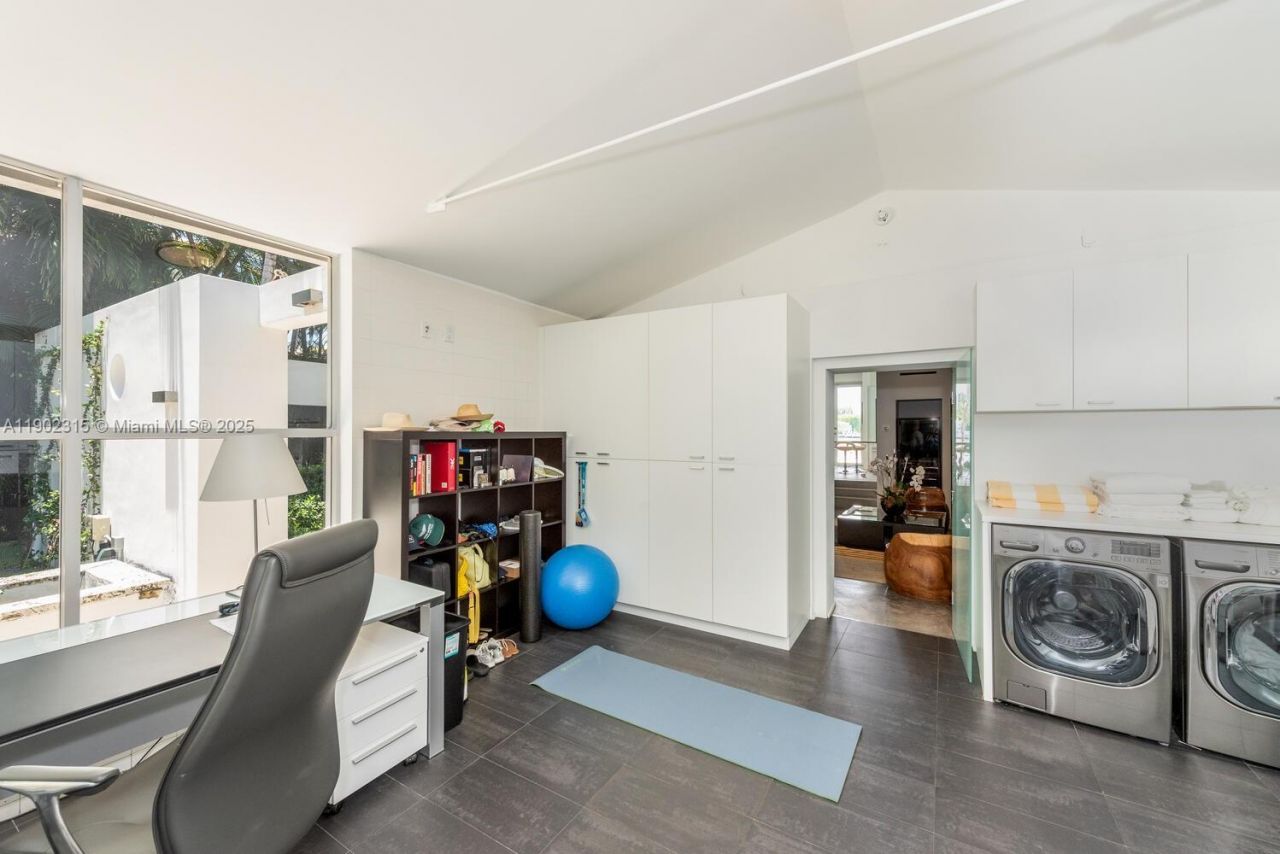 302 W San Marino Dr, Miami Beach, FL 33139 Photo