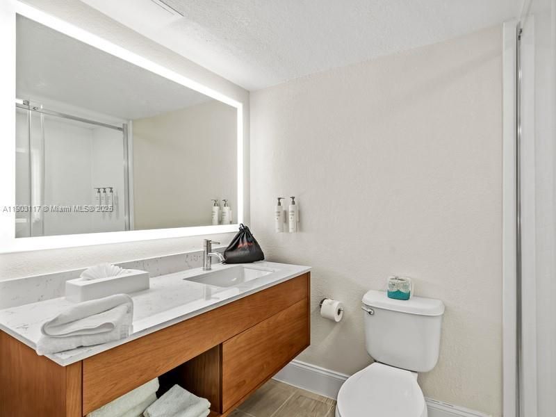 8101 Aircenter Ct, Orlando, FL 32809 Photo