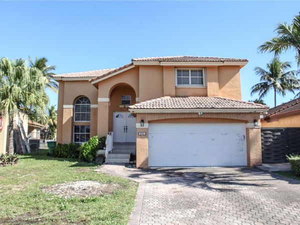 985 NW 132nd Ct, Miami, FL 33182