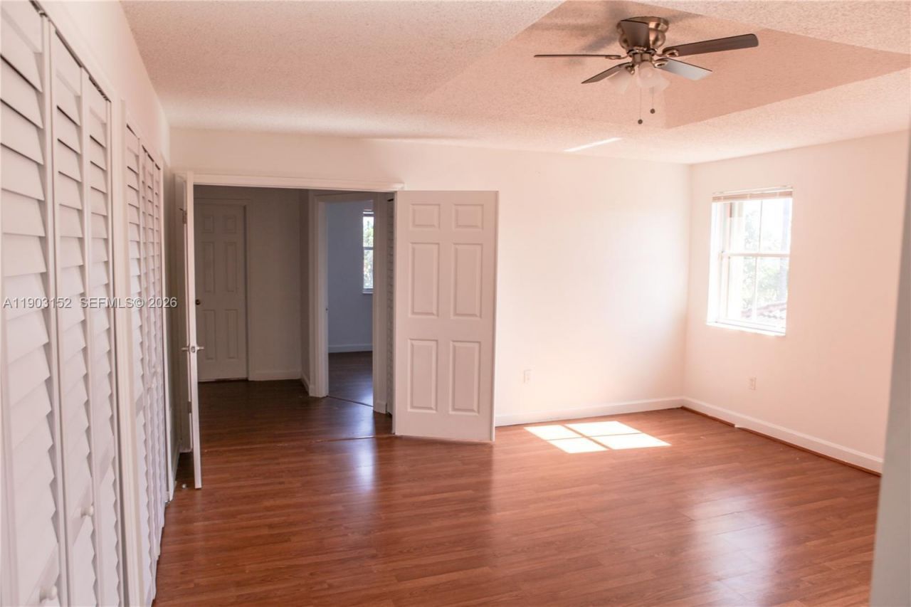 985 NW 132nd Ct, Miami, FL 33182 Photo