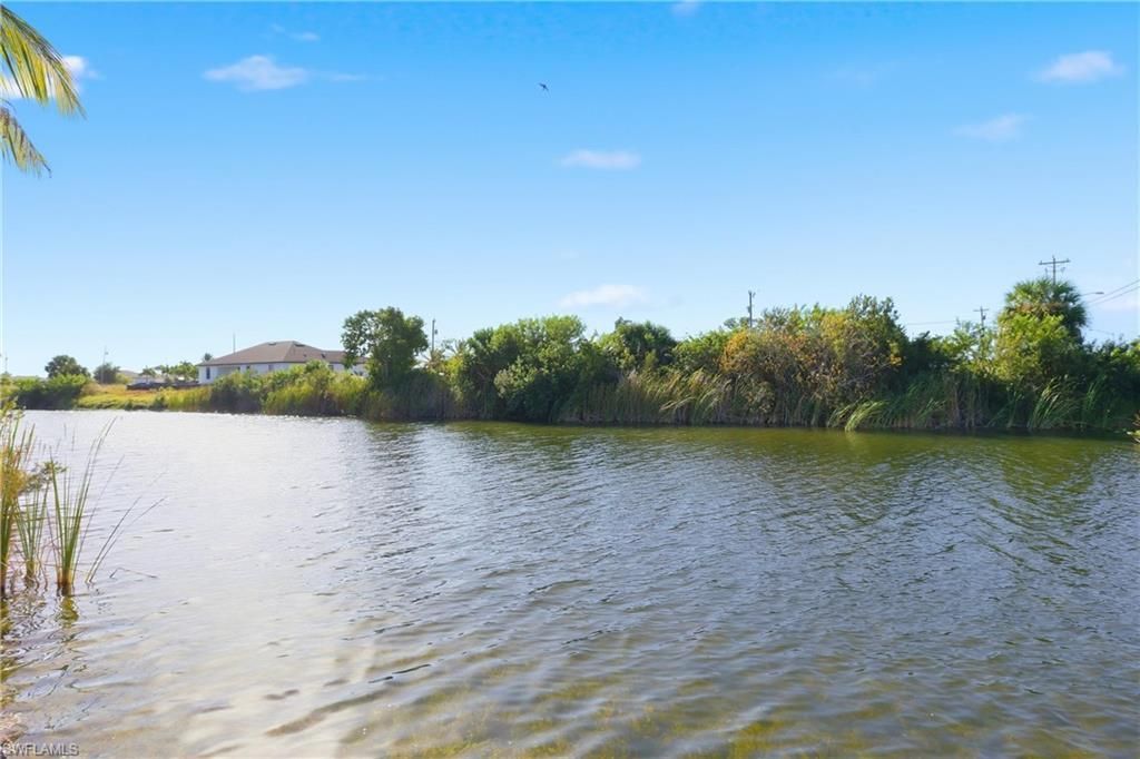 1528 NW 17th Ter, Cape Coral, FL 33993 Photo