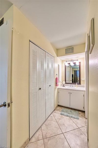 6300 S Pointe Blvd, Unit 223, Fort Myers, FL 33919 Photo